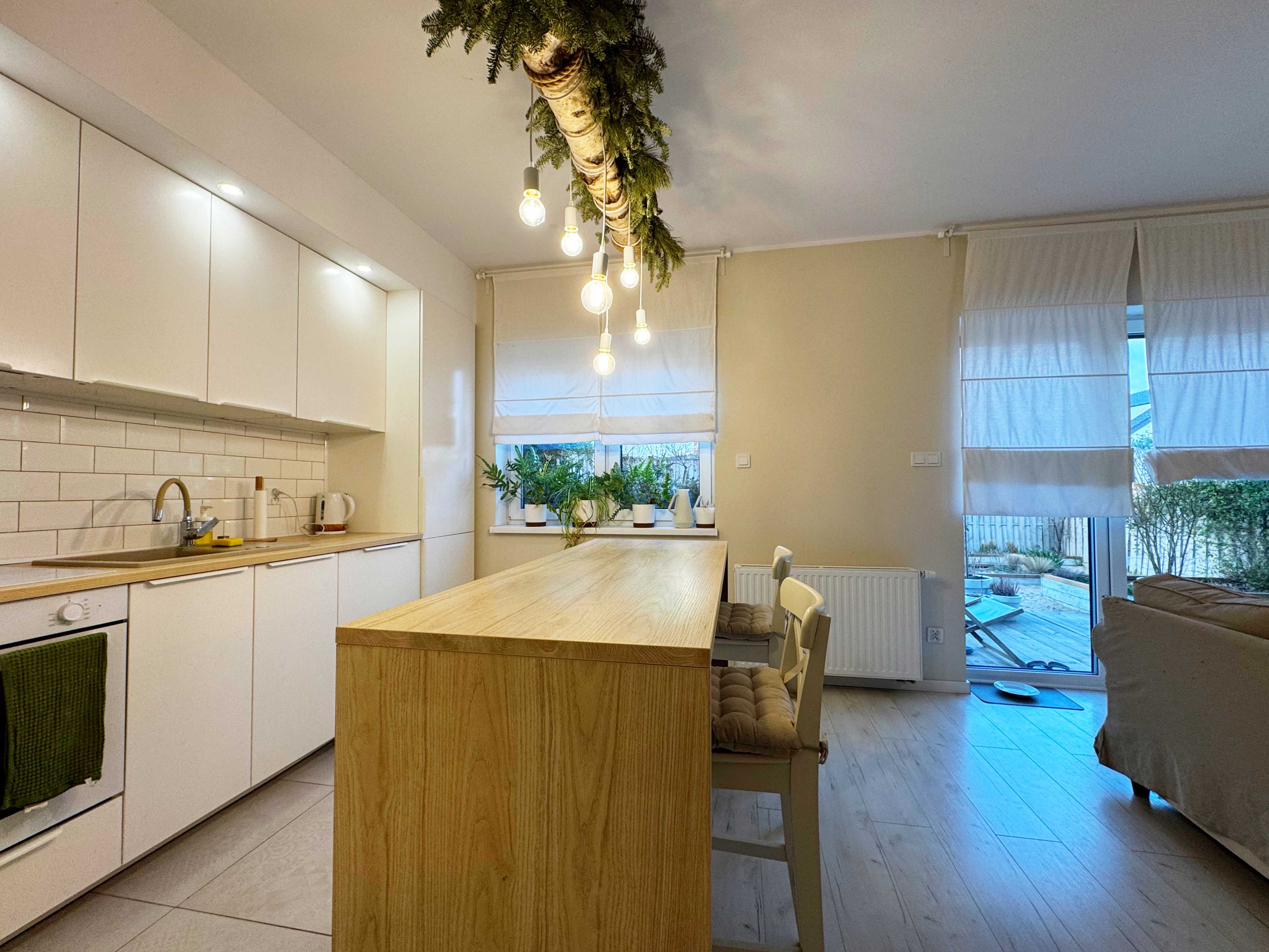 Appartamento a Lutynia, 3 locali, 73 m² con giardino