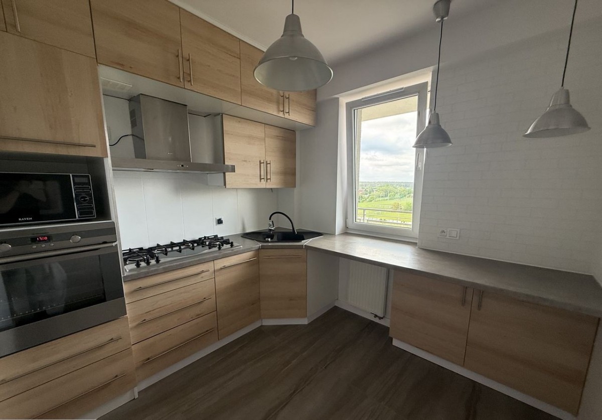 Квартира - 3 кімнати - 61 м² - вул. Святокризька Білосток Антонюк