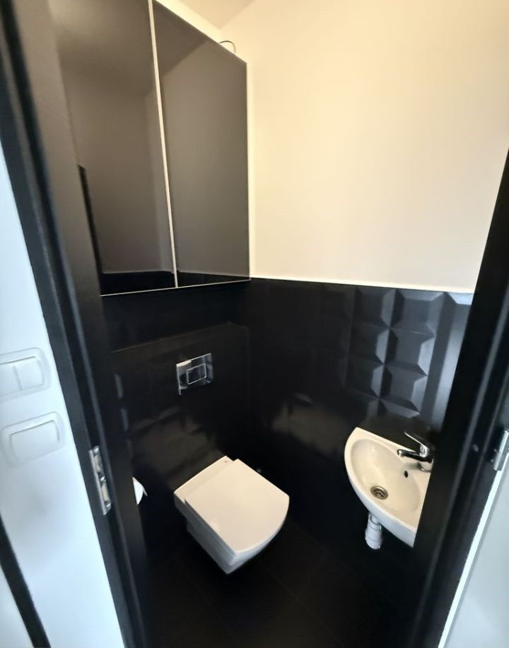 Квартира - 3 кімнати - 61 м² - вул. Святокризька Білосток Антонюк