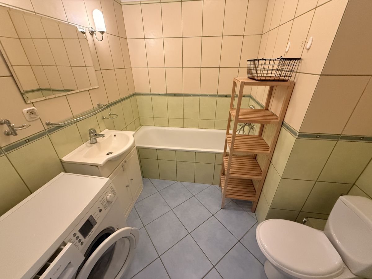 Квартира - 2 кімнати - 46 м² - вул. Крулевська Познань П'ятково