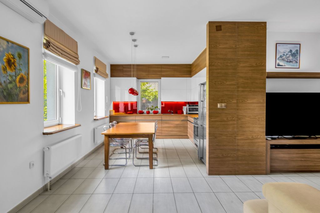 House - 8 rooms - 253 m² - Fabryczna Street Błonie