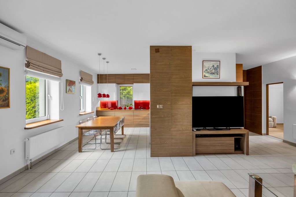 House - 8 rooms - 253 m² - Fabryczna Street Błonie