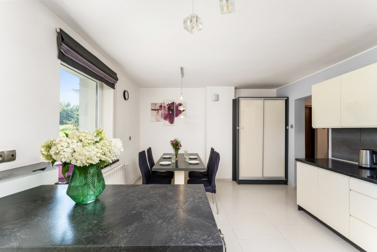 Dom - 6 pokoi - 250 m² - Nielepice