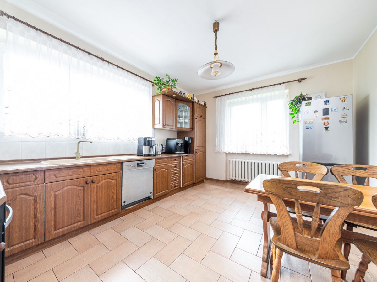 Casa - 6 habitaciones - 280 m² - c. Powstania Styczniowego Halinów