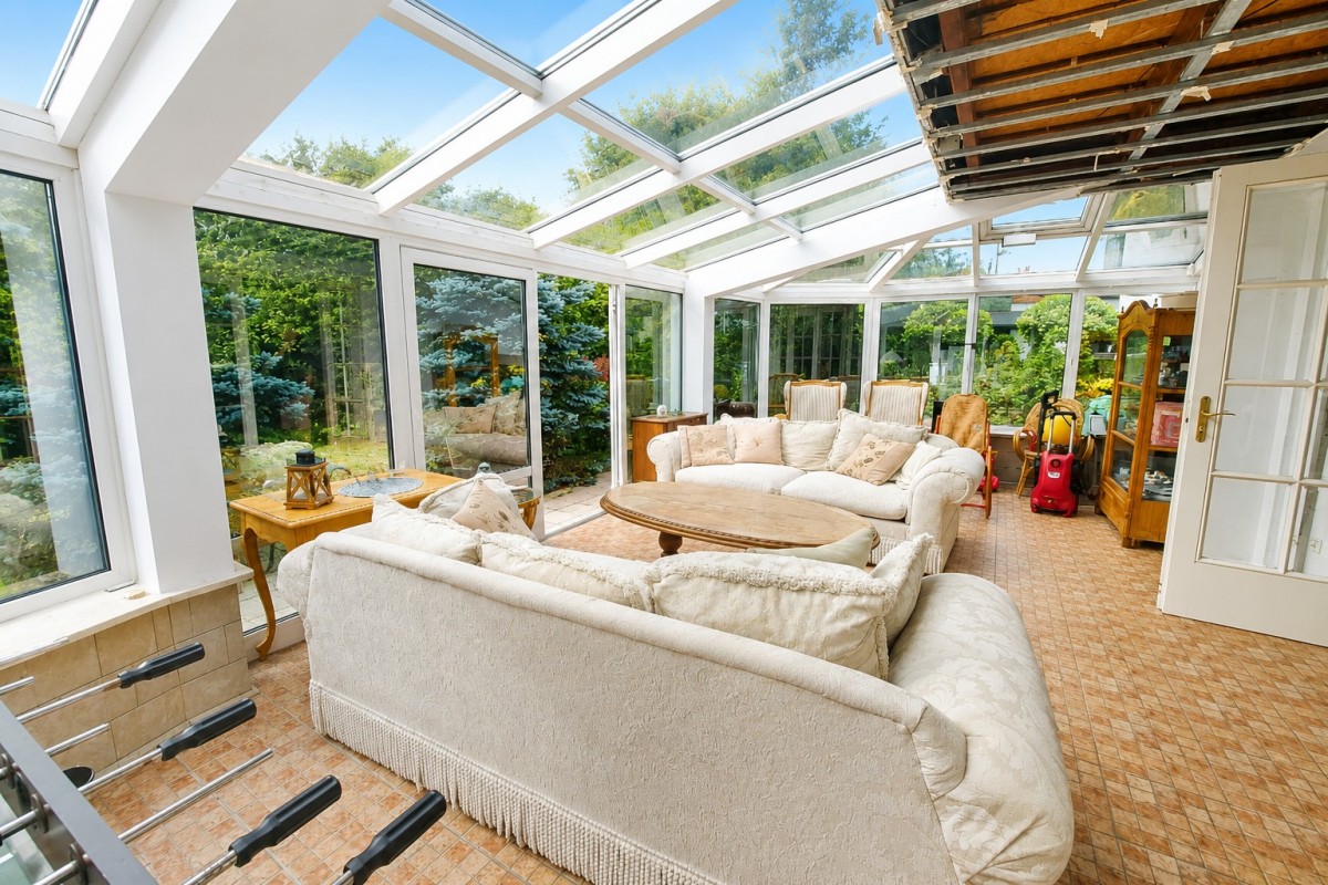 Дом - 6 комнат - 180 м² - ул. Полна Лазы