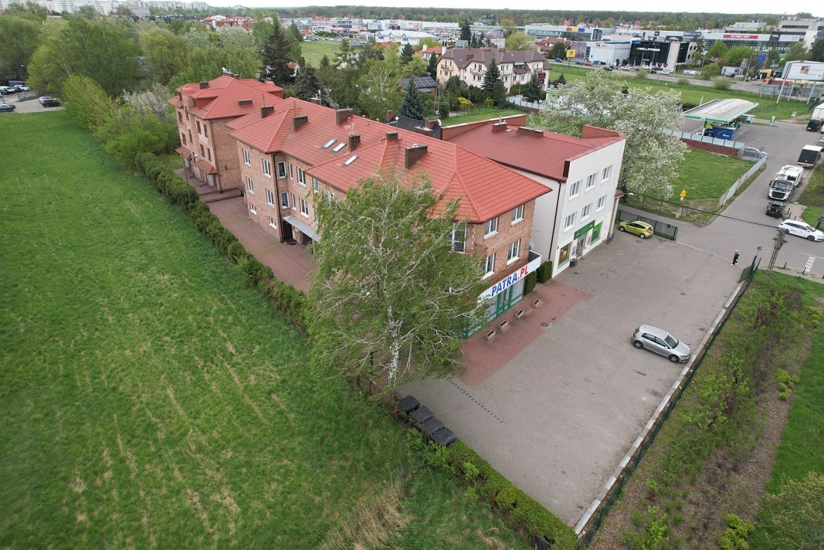 Будинок - 22 кімнати - 882 м² - вул. Пулавацька Варшава Урсинов