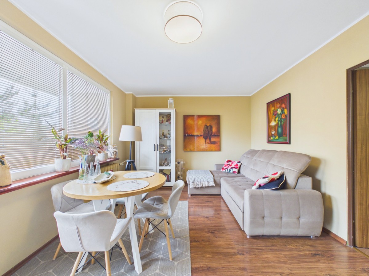 Квартира - 2 кімнати - 48 м² - вул. Миколая Коперника Олеśниця