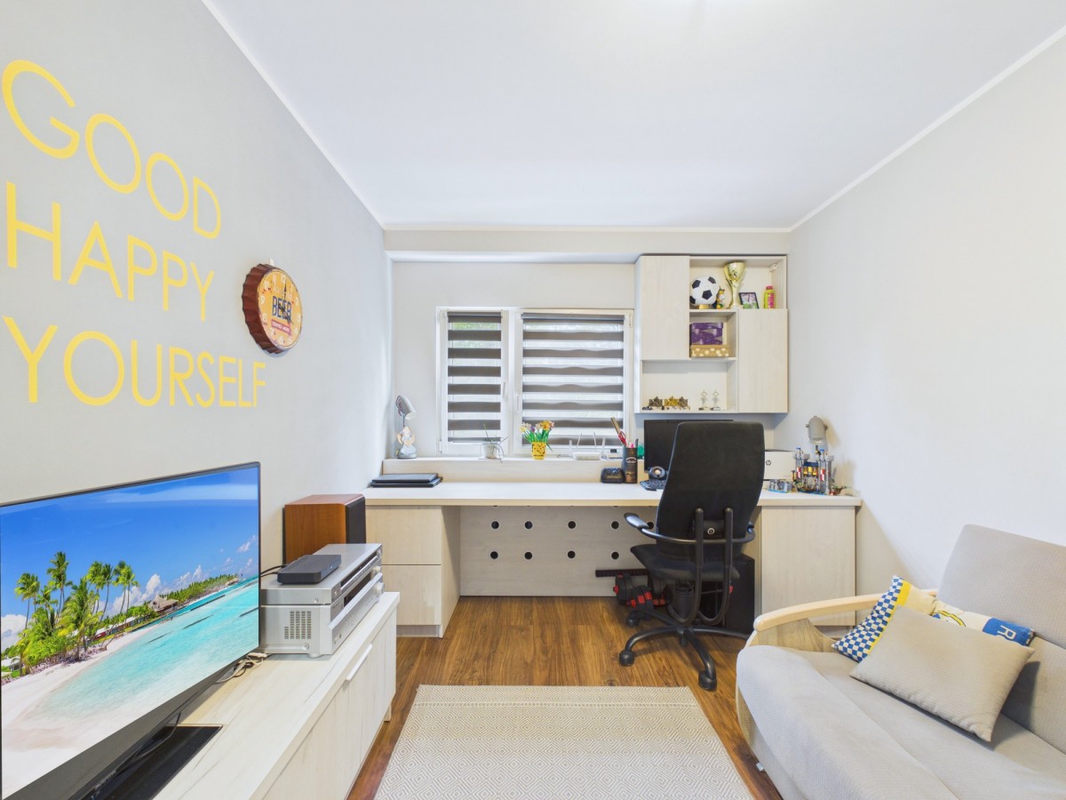 Квартира - 2 кімнати - 48 м² - вул. Миколая Коперника Олеśниця