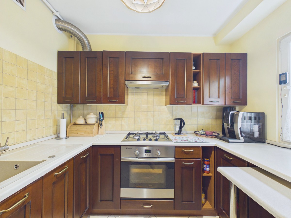 Квартира - 2 кімнати - 48 м² - вул. Миколая Коперника Олеśниця