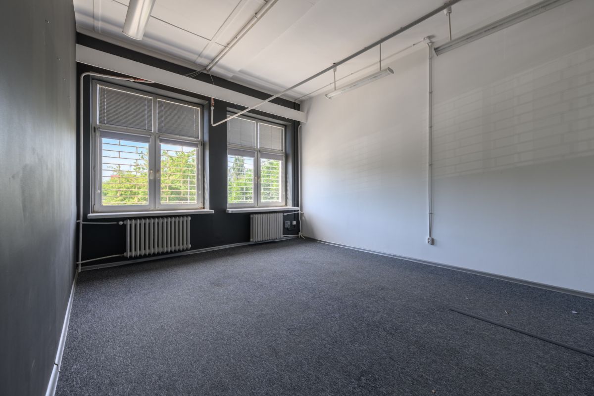 Lokal - 5 Zimmer - 134 m² - ul. Wał Miedzeszyński Warszawa Praga-Południe