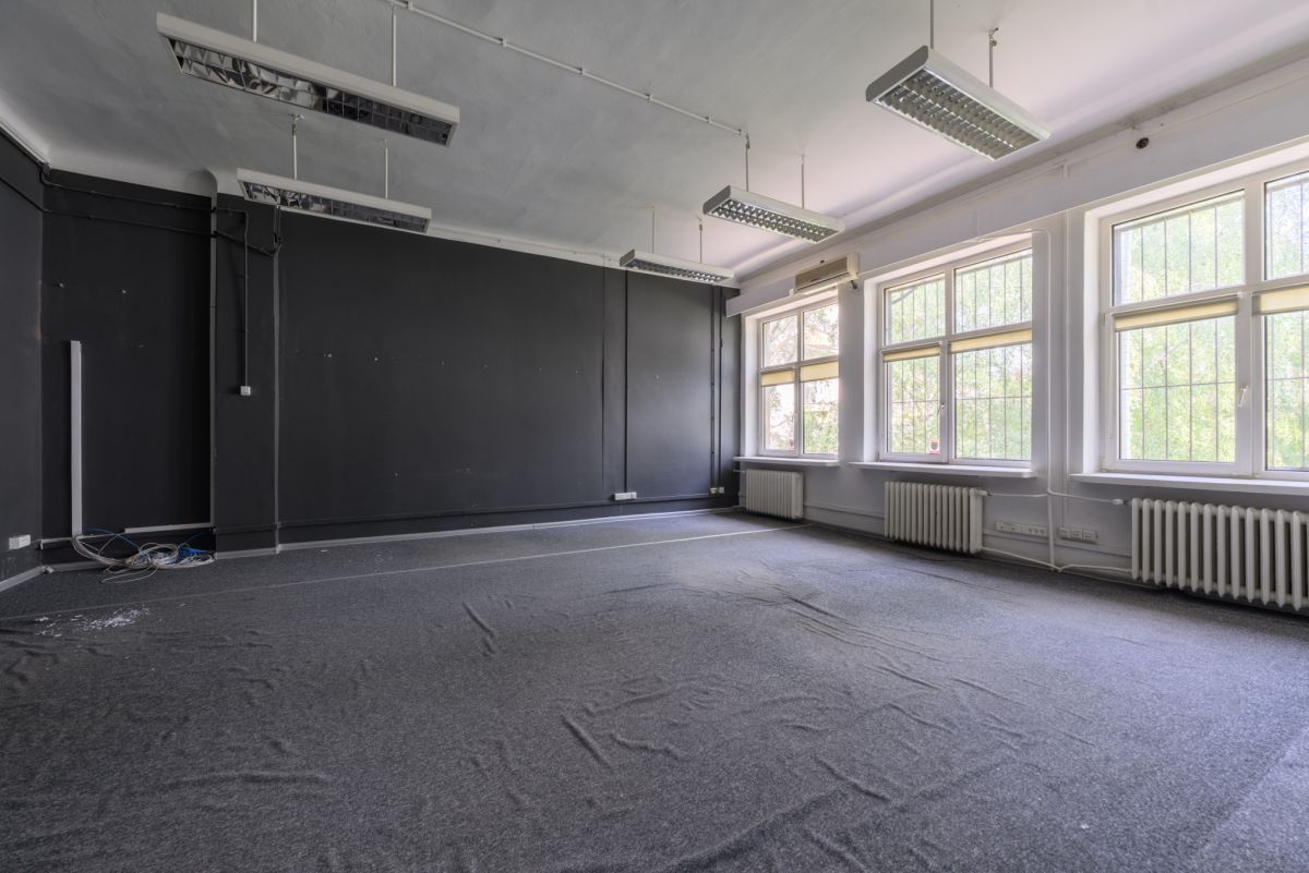 Lokal - 5 Zimmer - 134 m² - ul. Wał Miedzeszyński Warszawa Praga-Południe