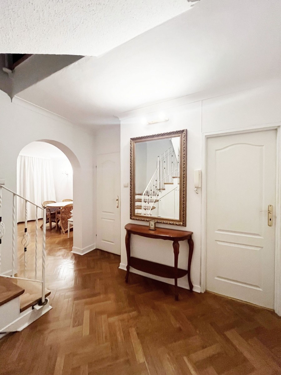 Apartamento - 4 habitaciones - 92 m² - c. Ptasia Varsovia Śródmieście