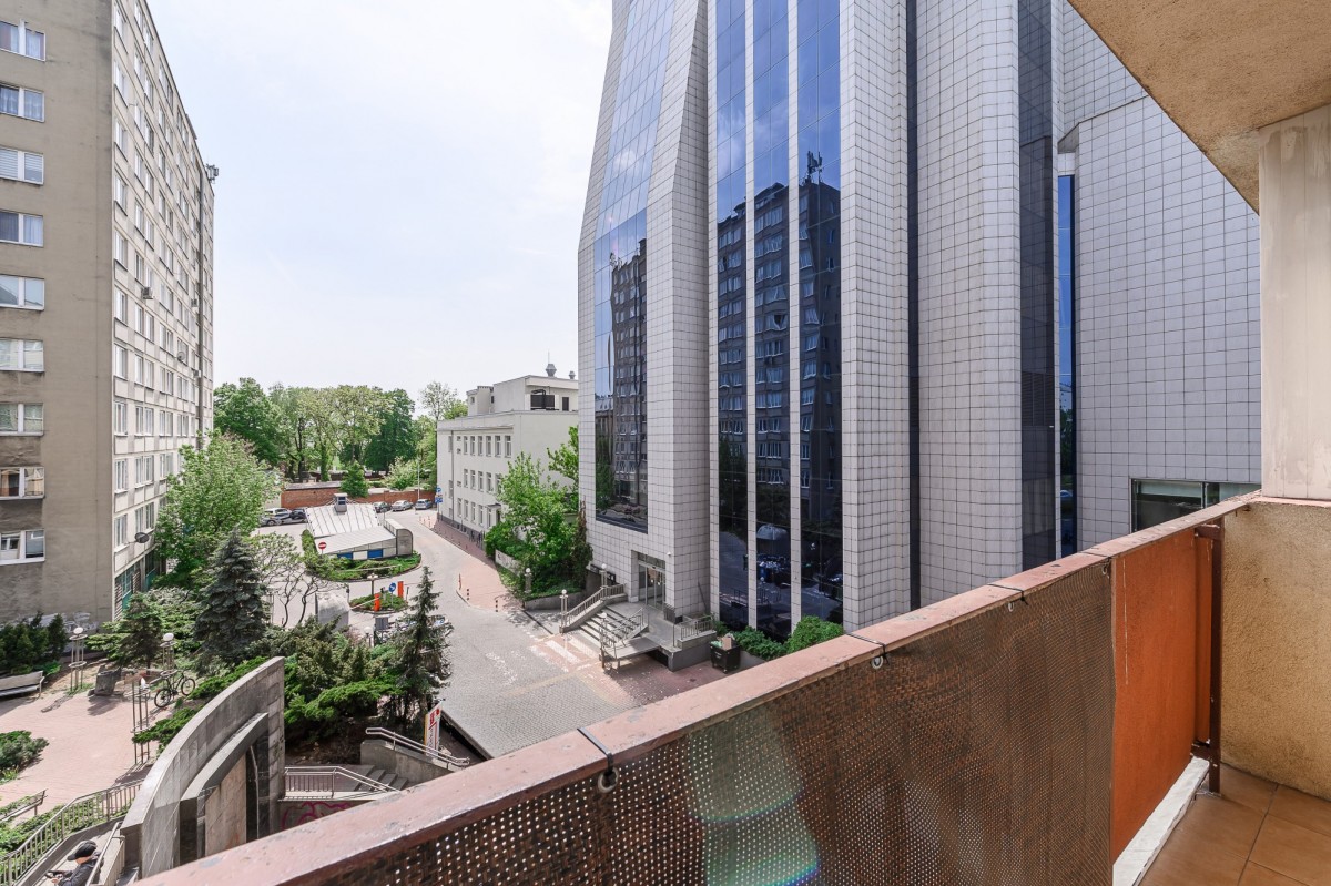 Mieszkanie - 2 pokoje - 47 m² - winda - al. Aleje Jerozolimskie Warszawa Ochota