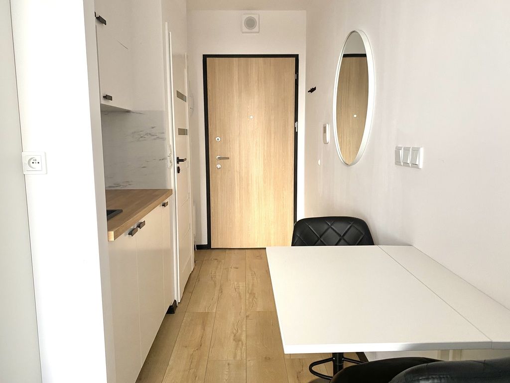 Mieszkanie - 1 pokój - 19 m² - winda - ul. Wiktoryn Warszawa Włochy Wiktoryn