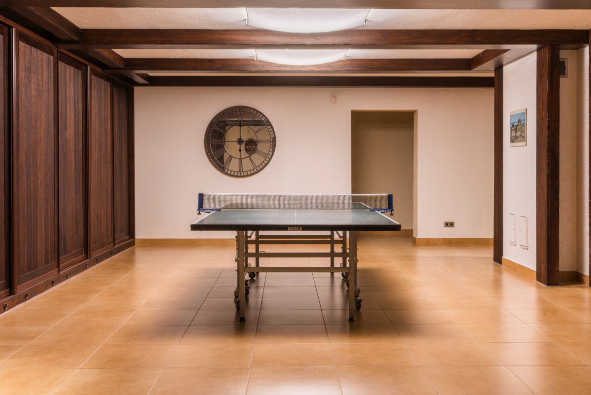 Dom - 14 pokoi - 1200 m² - ul. Górne Miasto Srebrna Góra