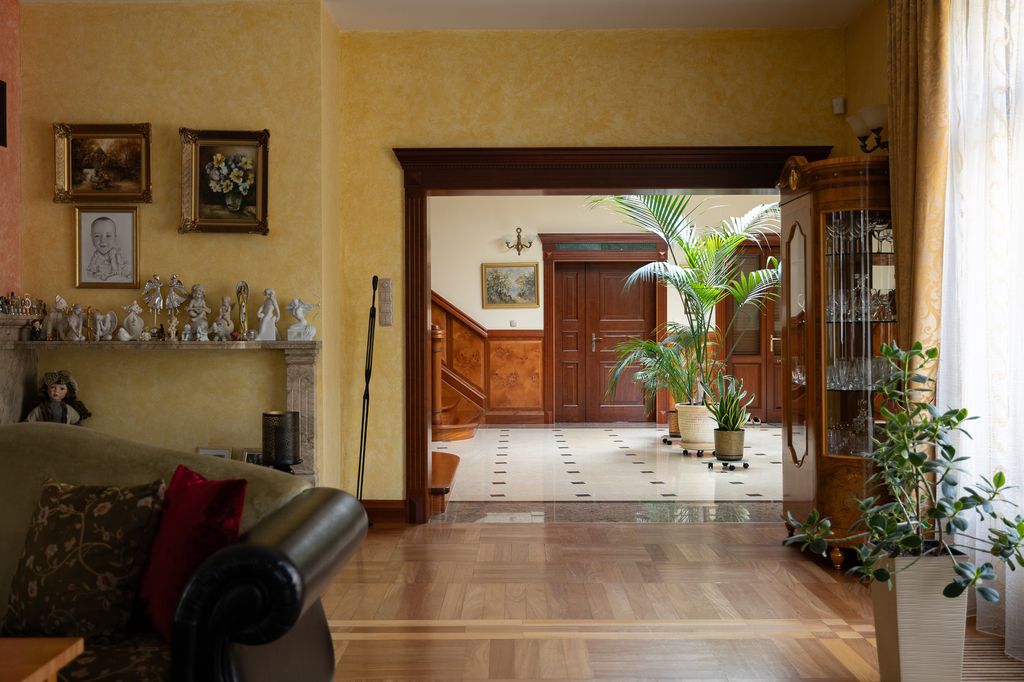 Dom - 9 pokoi - 995 m² - Kurpiów ołtaszyn