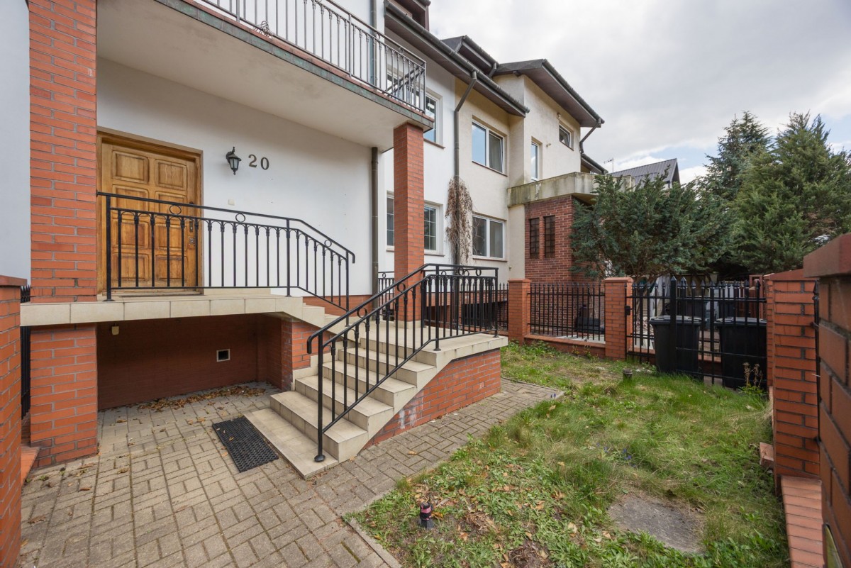 Dom - 6 pokoi - 422 m² - ul. Podmiejska Warszawa Bemowo