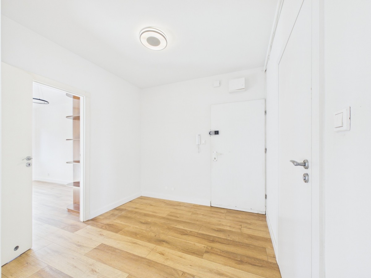 Mieszkanie - 5 pokoi - 97 m² - ul. św. Bonifacego Warszawa Mokotów Stegny