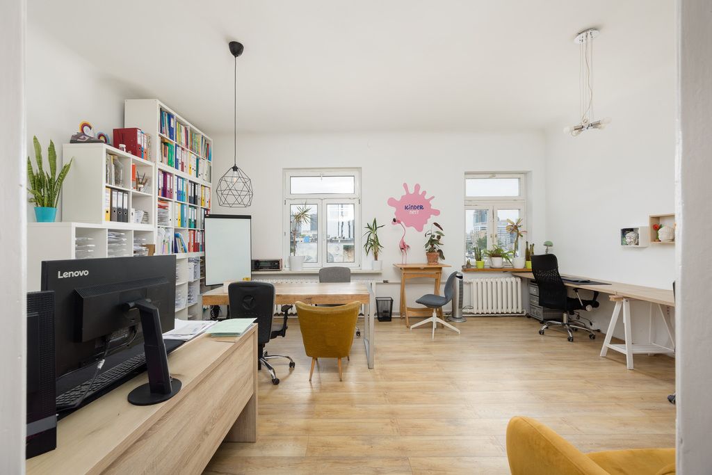 Lokal - 30 m² - winda - ul. Chmielna Warszawa Wola