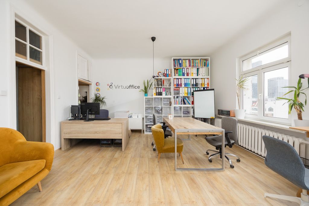 Lokal - 30 m² - winda - ul. Chmielna Warszawa Wola