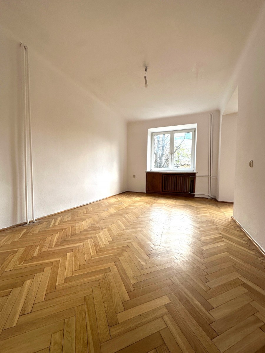 Obiekt - 4 pokoje - 61 m² - winda - ul. Ogrodowa Warszawa Wola