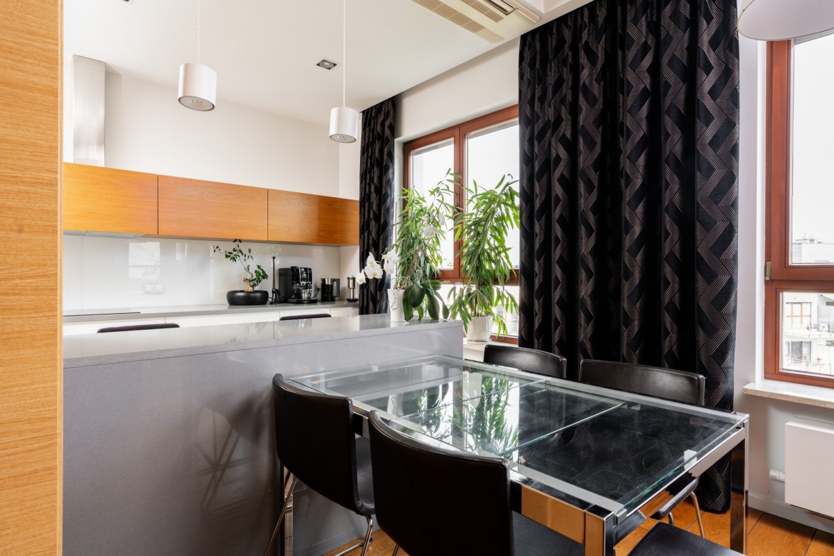 Mieszkanie - 3 pokoje - 101 m² - winda - al. Aleja Rzeczypospolitej Warszawa Wilanów