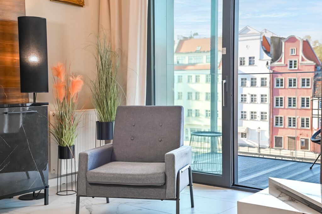 Mieszkanie - 3 pokoje - 87 m² - winda - Chmielna śródmieście