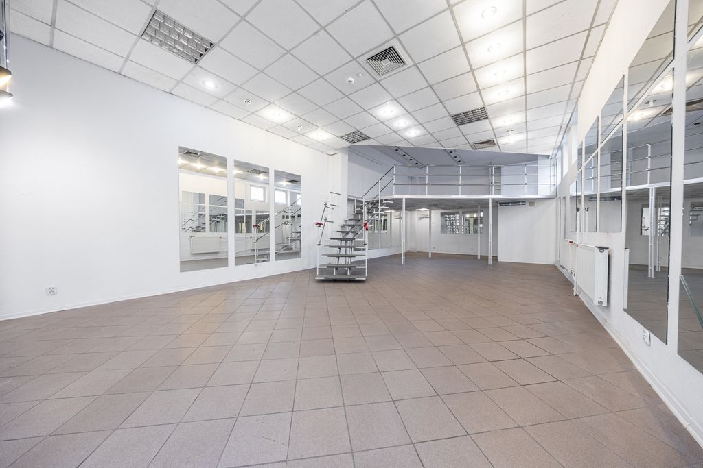 Lokal - 66 m² - winda - ul. Targowa Warszawa Praga-Północ Stara Praga