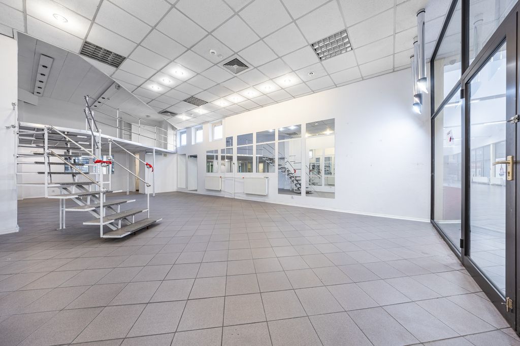 Lokal - 66 m² - winda - ul. Targowa Warszawa Praga-Północ Stara Praga