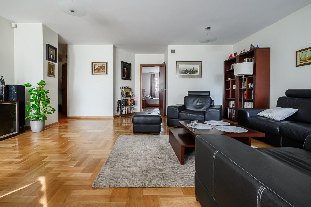 Mieszkanie - 5 pokoi - 140 m² - ul. Władysława Witwickiego Warszawa Praga-Południe