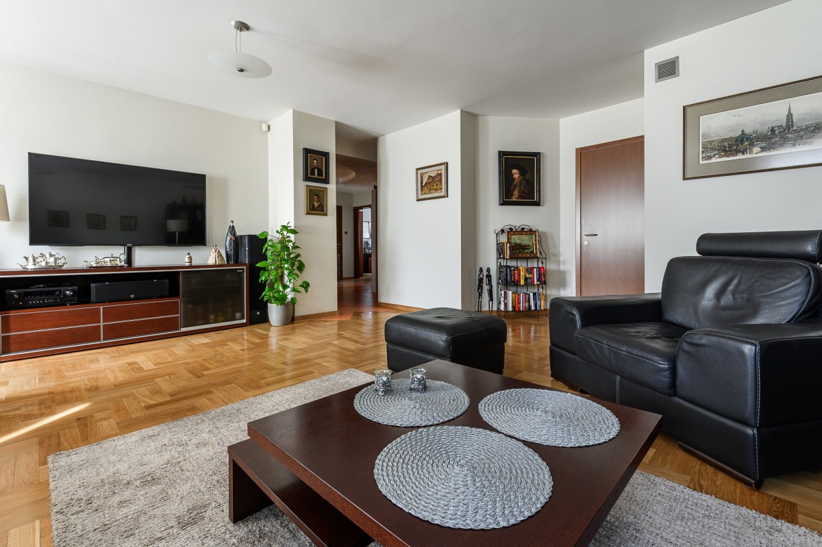 Mieszkanie - 5 pokoi - 140 m² - ul. Władysława Witwickiego Warszawa Praga-Południe