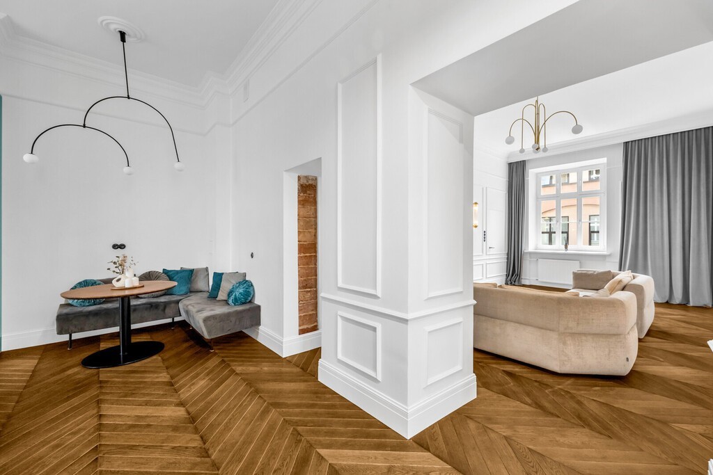 Mieszkanie - 4 pokoje - 122 m² - al. Aleje Jerozolimskie Warszawa Śródmieście
