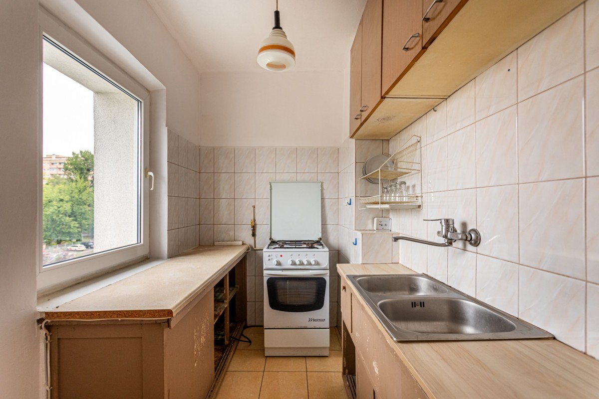 3-Room Apartment for Sale in Warszawa Wola - 53 m²