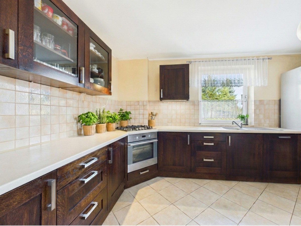 Dom - 8 pokoi - 336 m² - ul. Cicha Bielany Wrocławskie