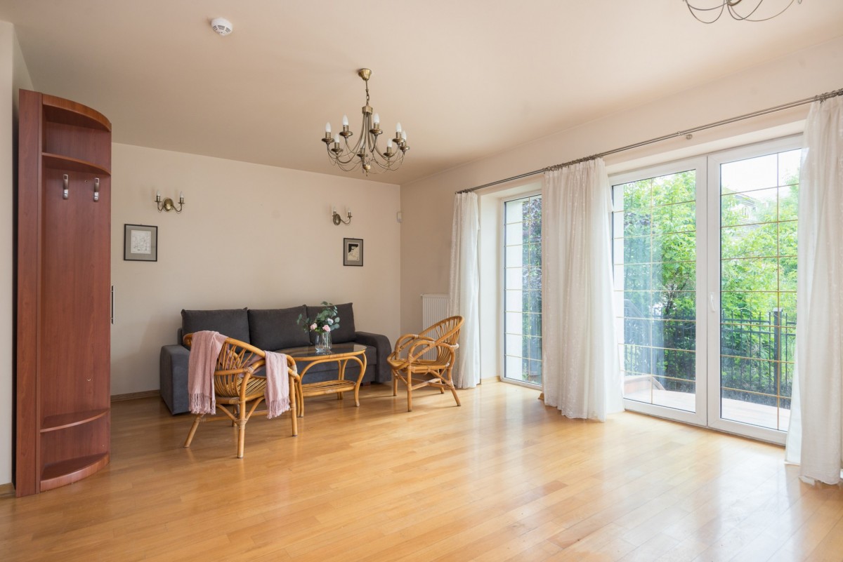 Будинок у Варшаві Охота - 9 кімнат, 297 м²