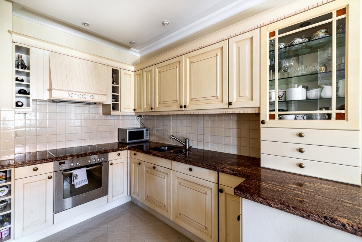 Mieszkanie - 4 pokoje - 99 m² - winda - ul. Opaczewska Warszawa Ochota