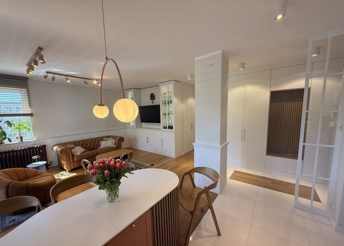 Spacious 3-Room Apartment in Warszawa Wola Koło - 70 m²