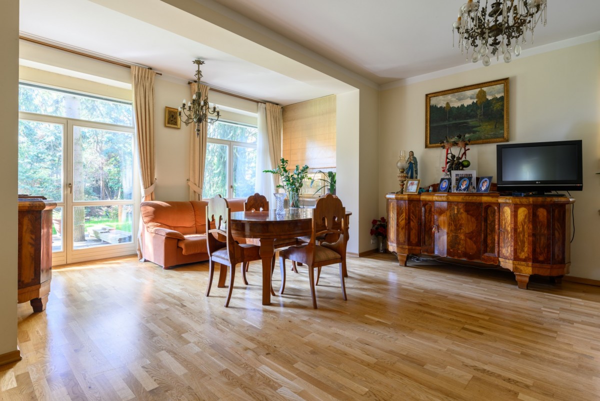 Dom - 8 pokoi - 500 m² - ul. Ikara Warszawa Mokotów