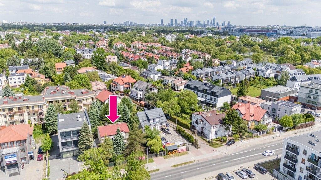 Дом на продажу в Warszawa Włochy - 6 комнат, 280 м²