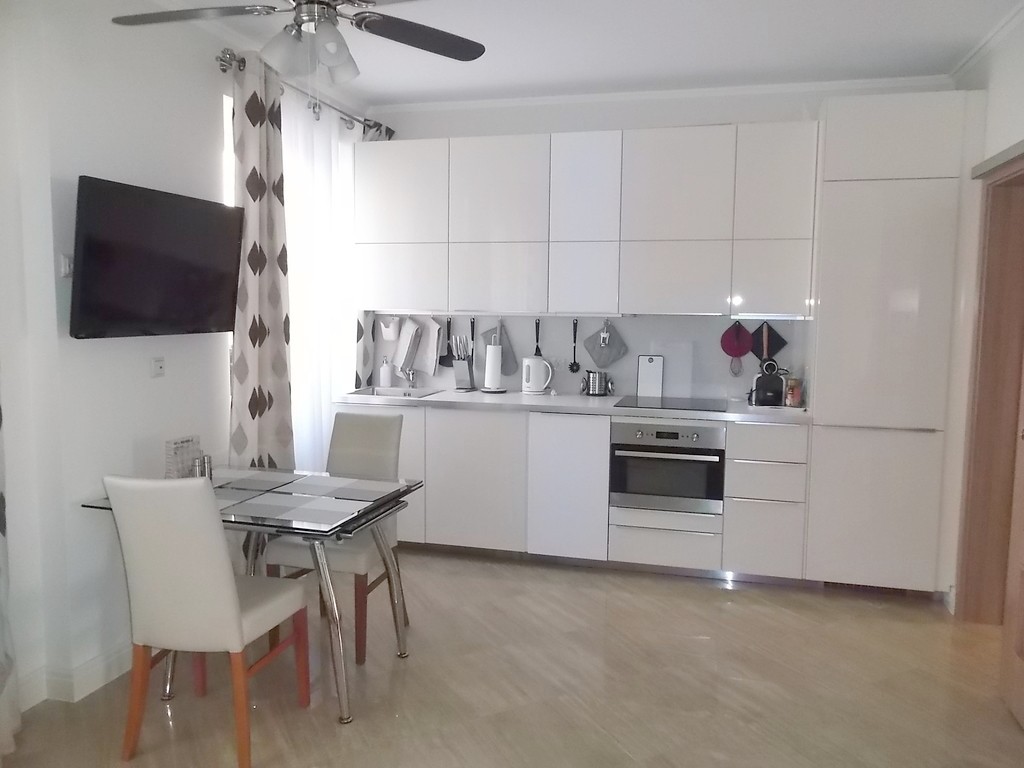 Mieszkanie - 3 pokoje - 53 m² - winda - ul. Hoża Warszawa Śródmieście
