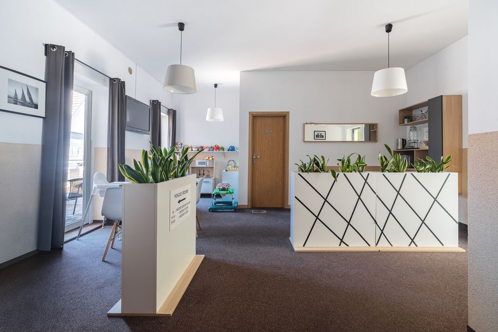 Dom - 13 pokoi - 390 m² - ul. Hieronima Derdowskiego Łeba