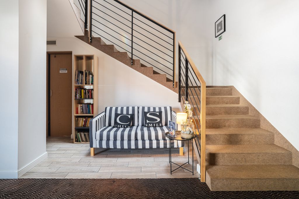 Dom - 13 pokoi - 390 m² - ul. Hieronima Derdowskiego Łeba
