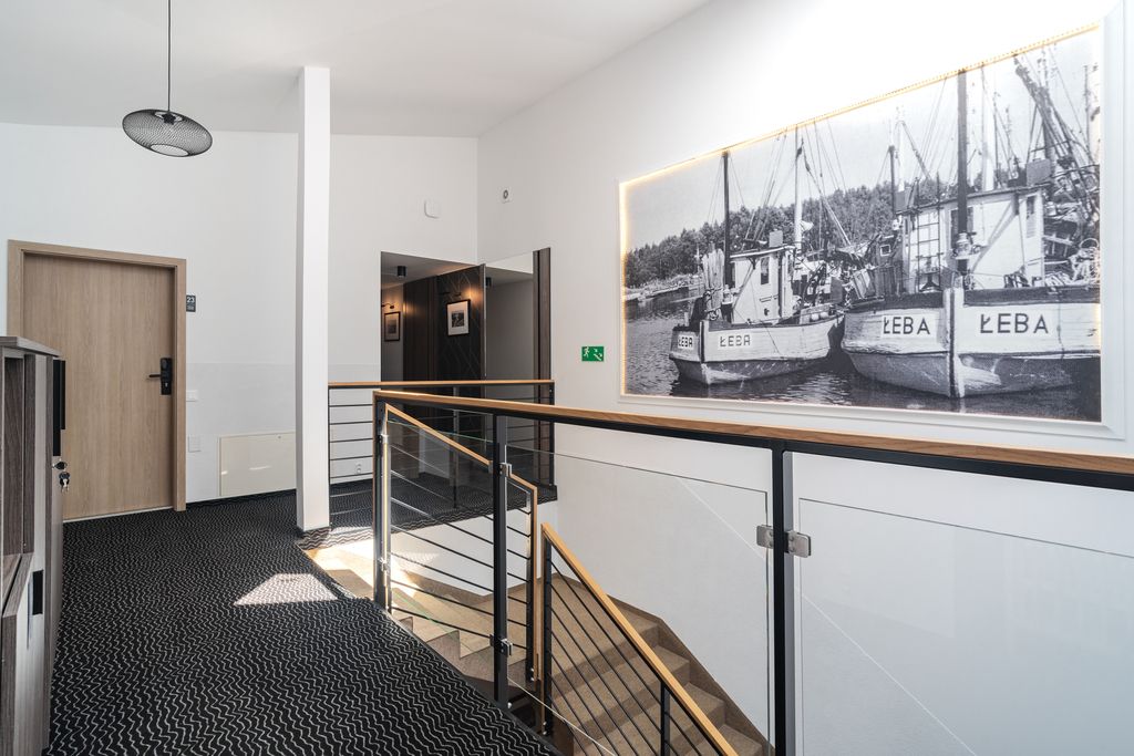 Dom - 13 pokoi - 390 m² - ul. Hieronima Derdowskiego Łeba