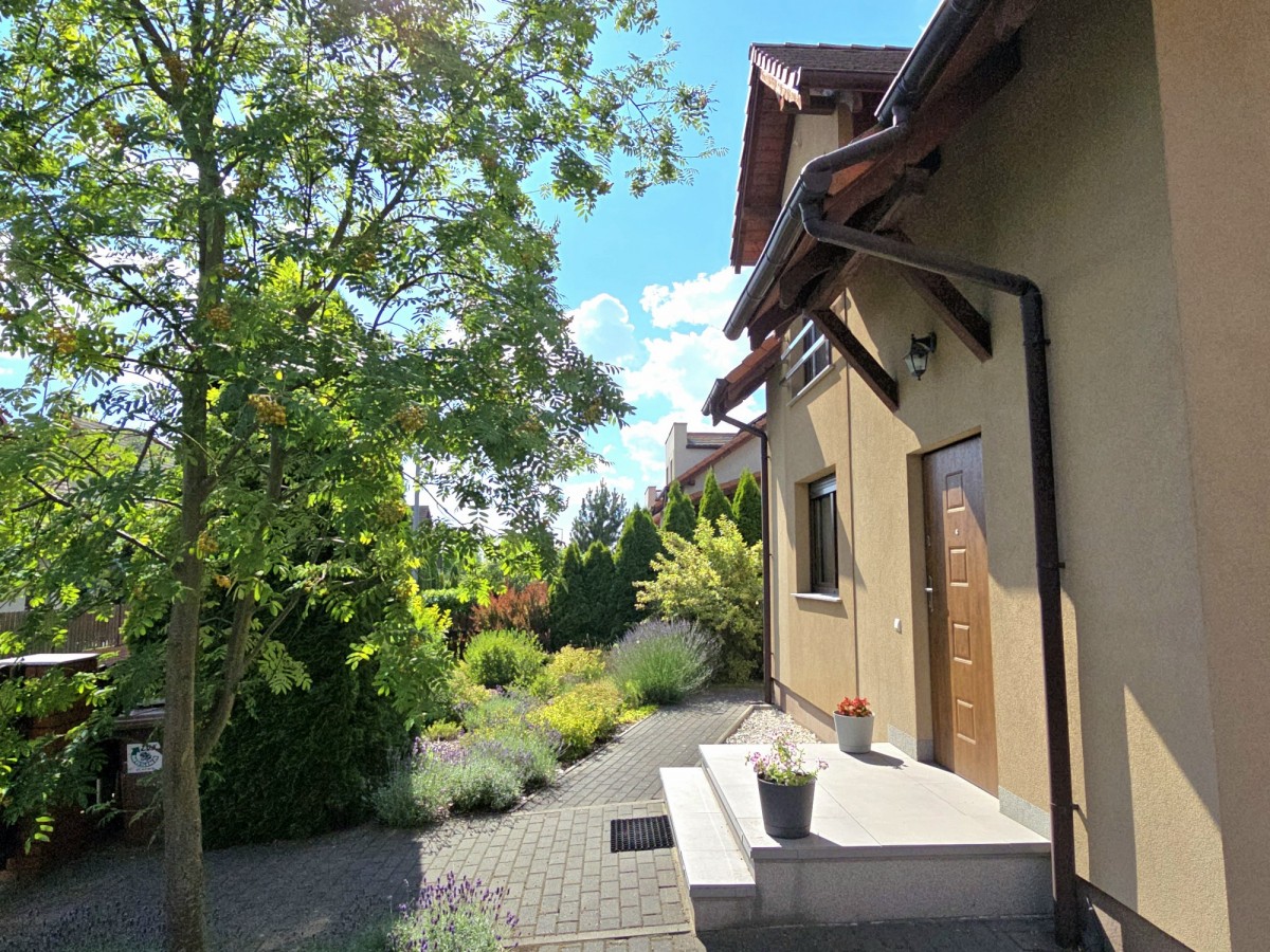 Dom - 4 pokoje - 147 m² - ul. Borówkowa Czapury