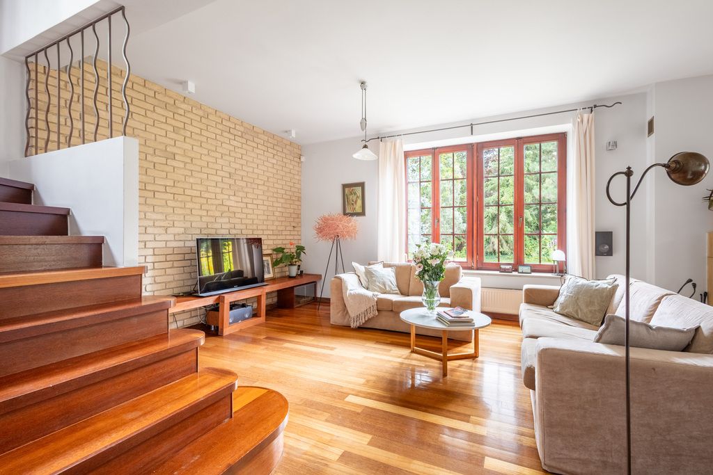 Dom - 6 pokoi - 266 m² - ul. Adama Asnyka Konstancin-Jeziorna