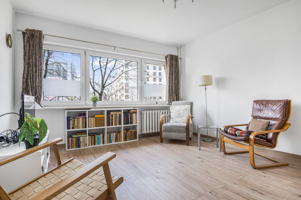 Mieszkanie - 3 pokoje - 49 m² - al. Aleja Krakowska Warszawa Włochy