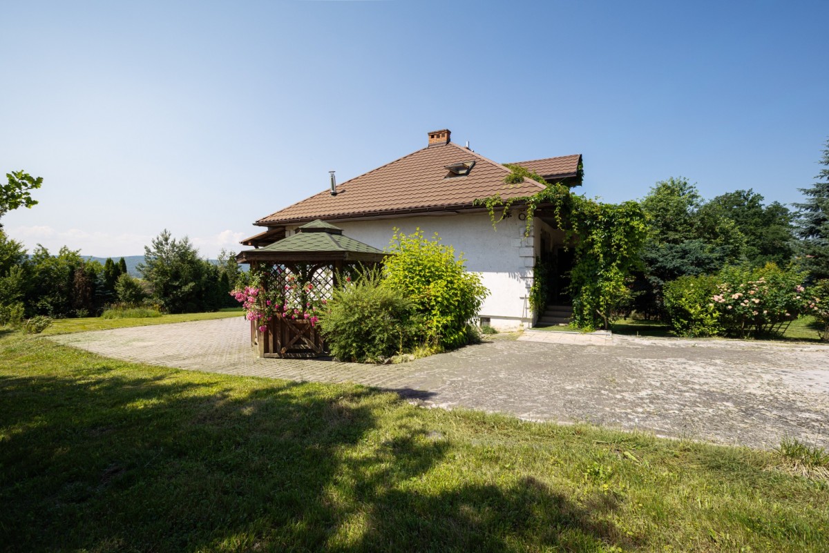 Dom - 5 pokoi - 218 m² - Głogoczów