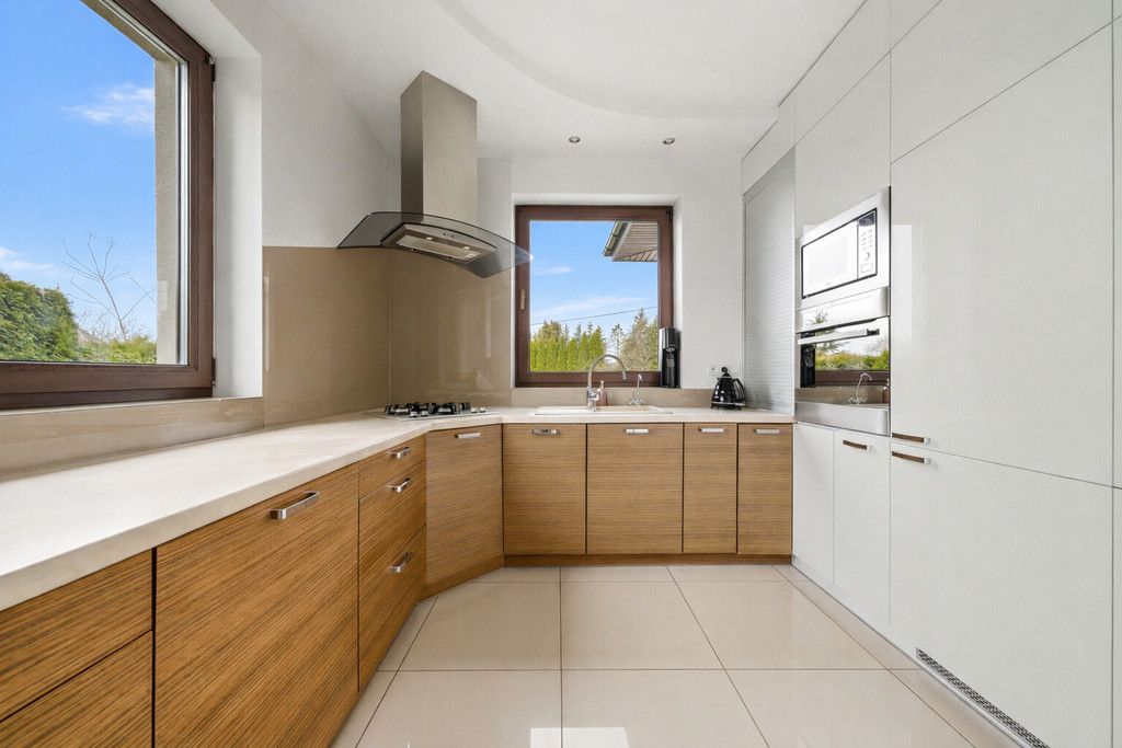 Dom - 5 pokoi - 219 m² - ul. Zagrodowa Bieniewiec