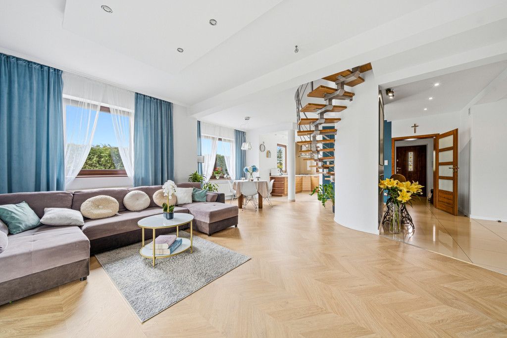 Dom - 5 pokoi - 219 m² - ul. Zagrodowa Bieniewiec