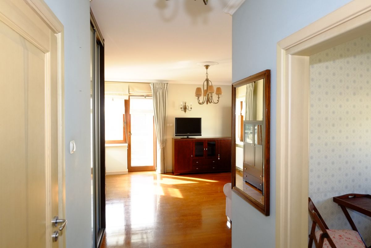 Mieszkanie - 1 pokój - 38 m² - winda - ul. Czorsztyńska Warszawa Wola